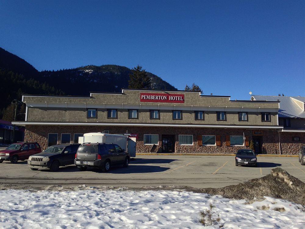 Pemberton Hotel  Buitenkant foto