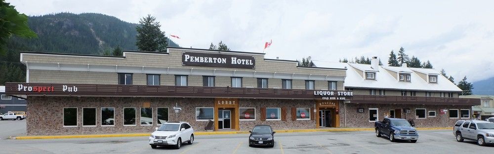 Pemberton Hotel  Buitenkant foto